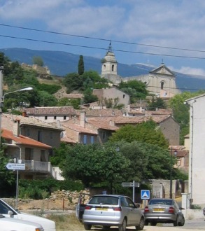 Bedoin, vue d'un petit parking,  dfault d'avoir obtenu l'authorisation de m'installer sur la place du march. 